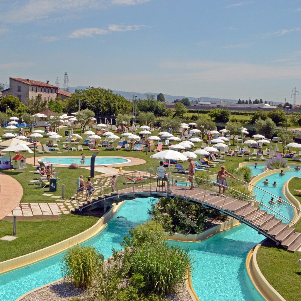 Fotografia panorama parco acquatico AQuardens Verona